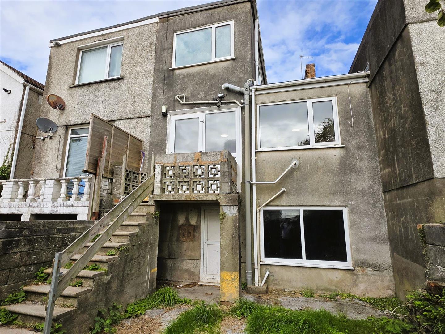 Dillwyn Street, Llanelli, SA15 1BU